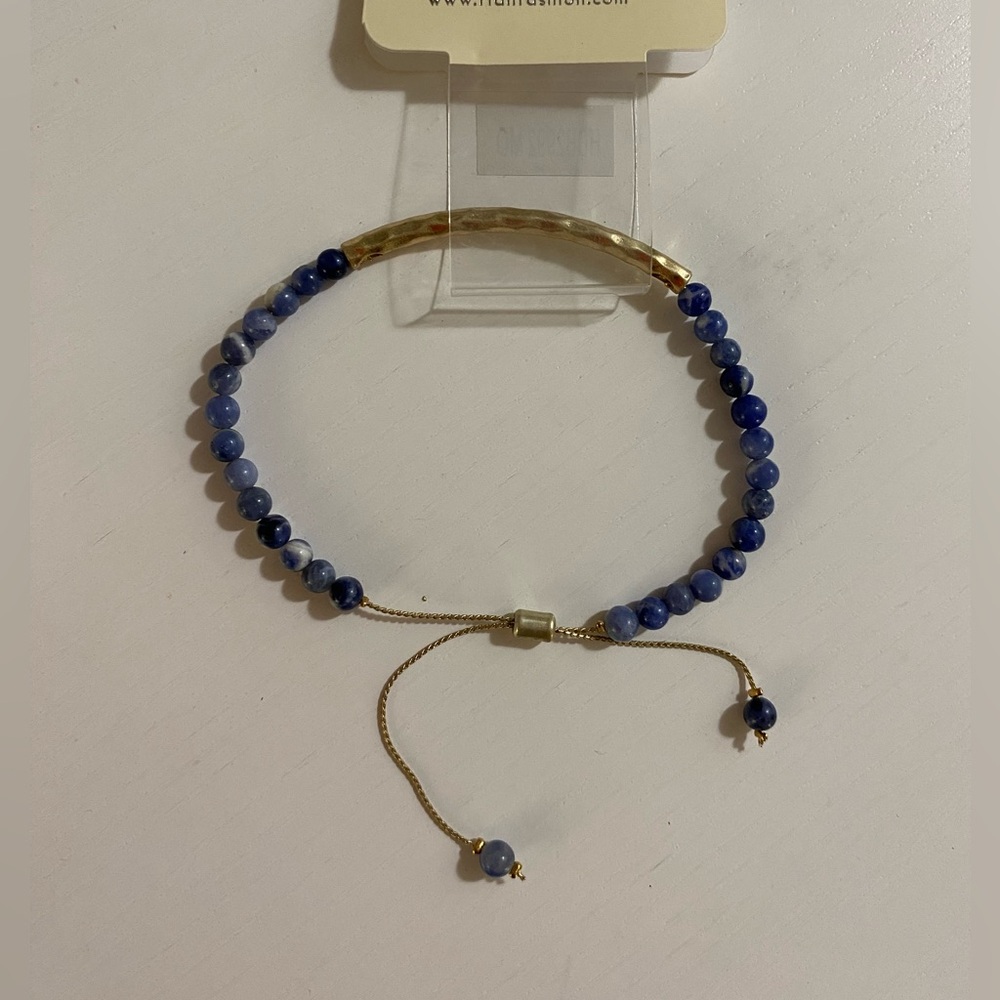 NWT MONTANA BLUE SEMI PRECIOUS NATURAL STONE BEADED BRACELET WITH BASE METAL
